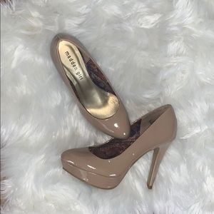 Madden Girl nude pumps 61/2